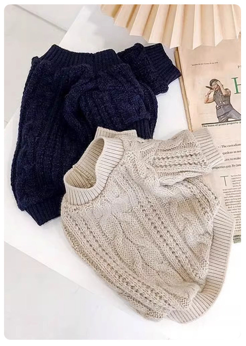 Warm Knit Cat Sweater – Lightweight & Comfortable for Cool Days