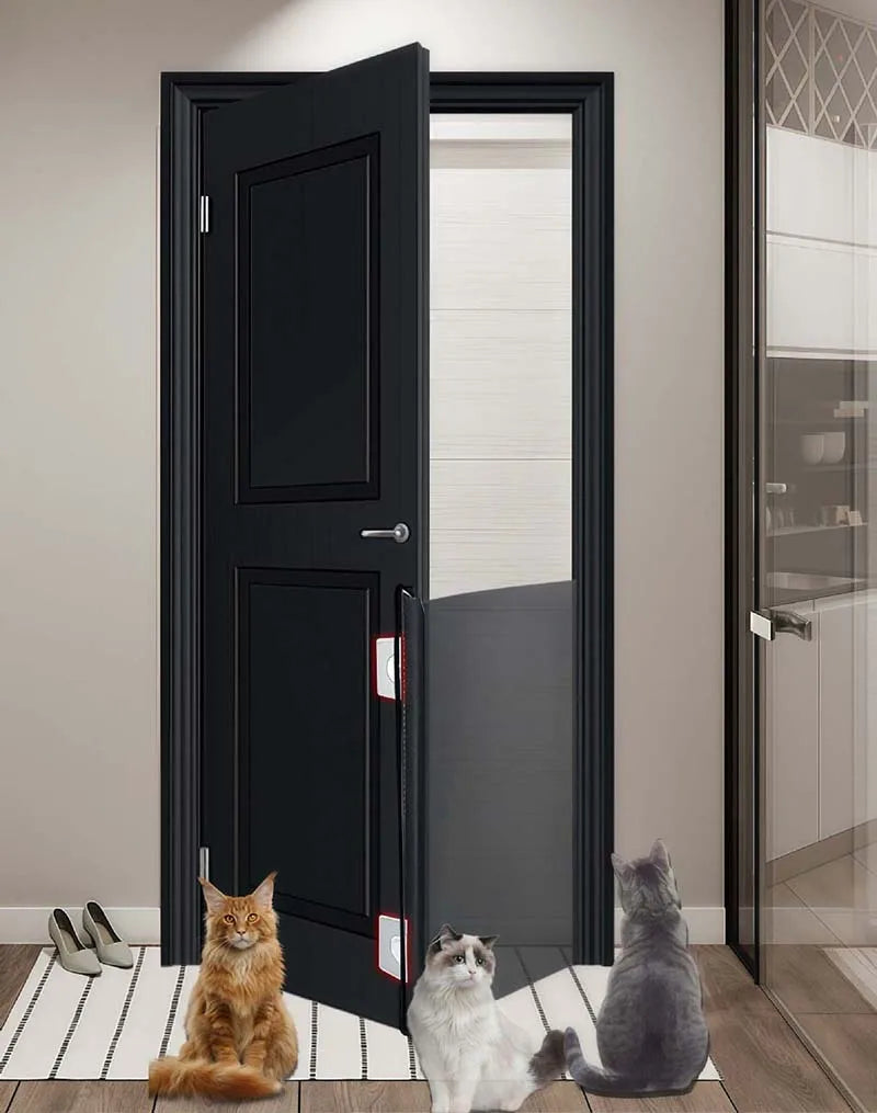 Retractable Cat Safety Gate - Breathable Mesh Pet Barrier for Doorways and Stairs