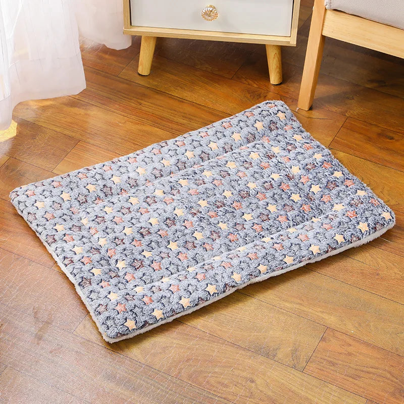 Thickened Flannel Cat Bed Mat - Soft Warm Sleeping Blanket for Cats & Kittens