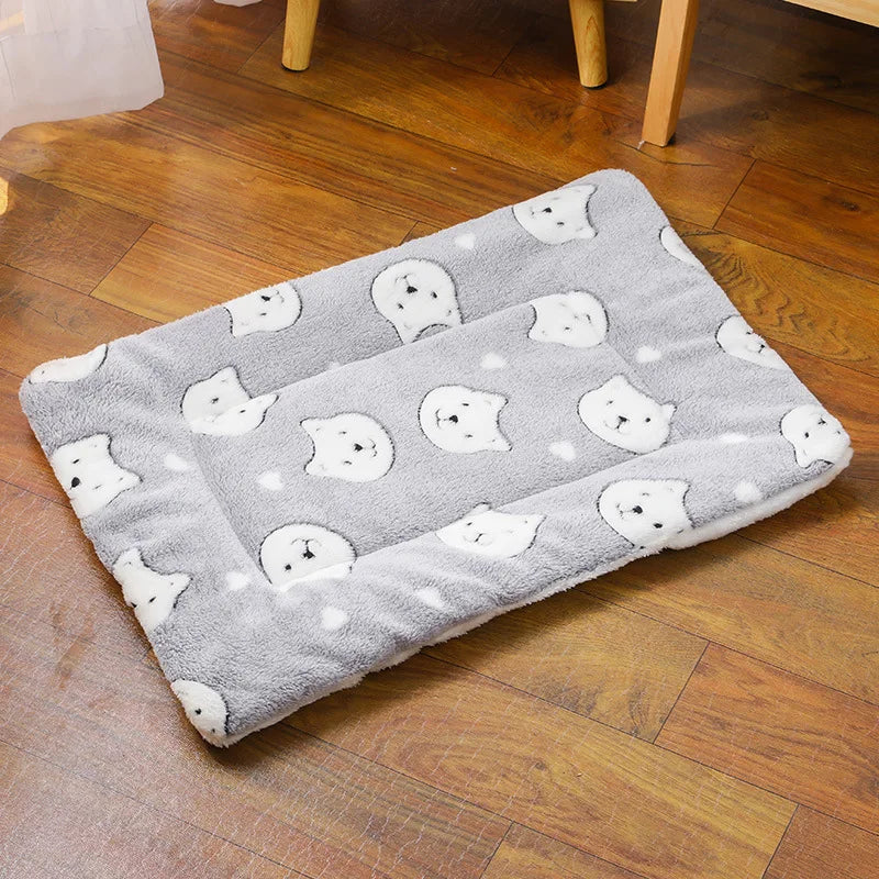 Thickened Flannel Cat Bed Mat - Soft Warm Sleeping Blanket for Cats & Kittens