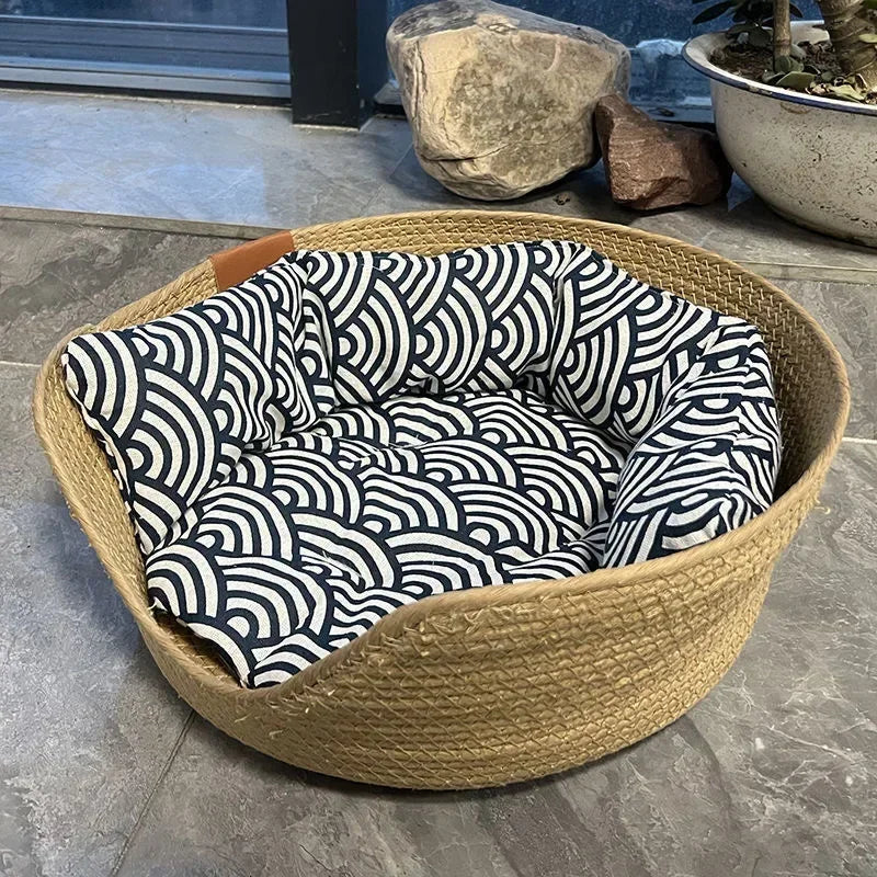 Handwoven Rattan Cat Bed - Natural Breathable Wicker Basket with Plush Cushion for Cats & Small Dogs