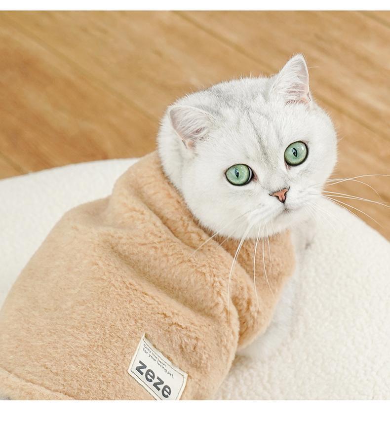 Plush Fleece-Lined Cat Vest - Anti-Static Warmth with Button-Front Design